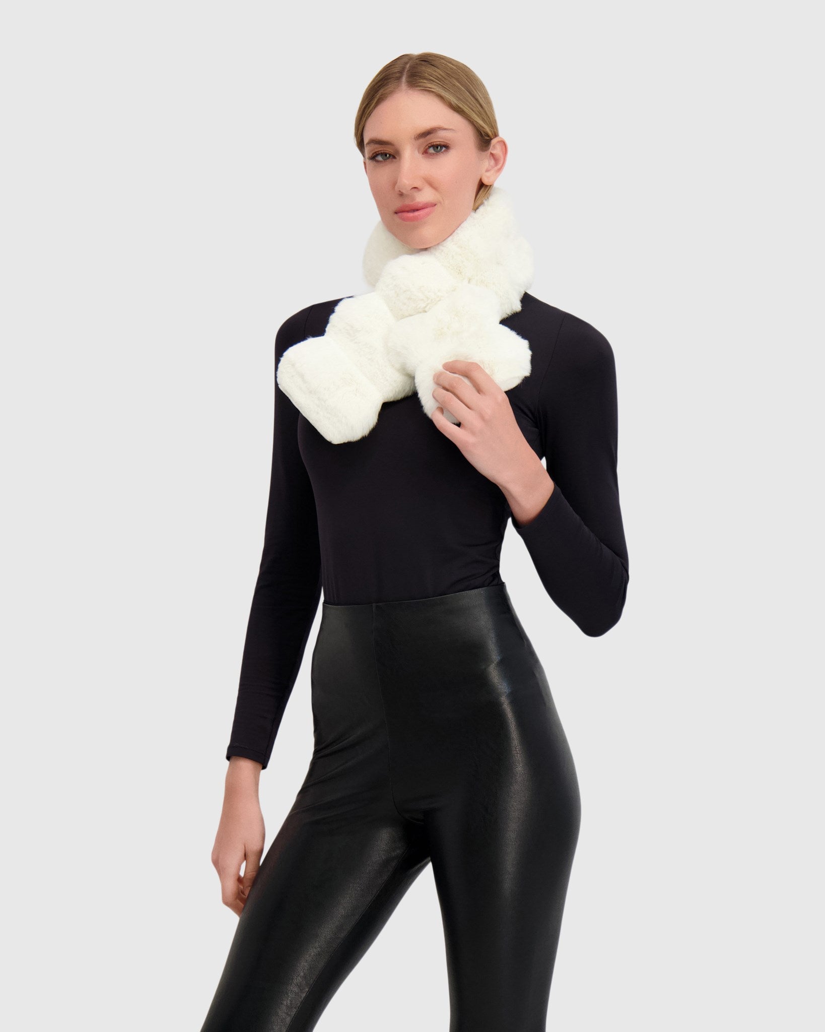 FUR-FREE CHINCHILLA (FAUX FUR) PULL THROUGH SCARF