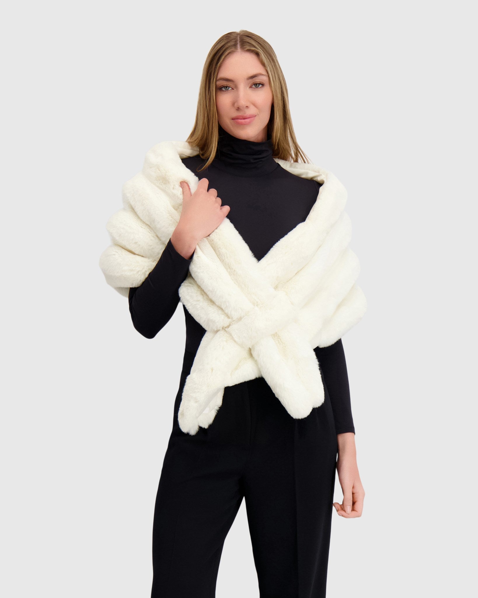 FUR-FREE CHINCHILLA (FAUX FUR) STOLE