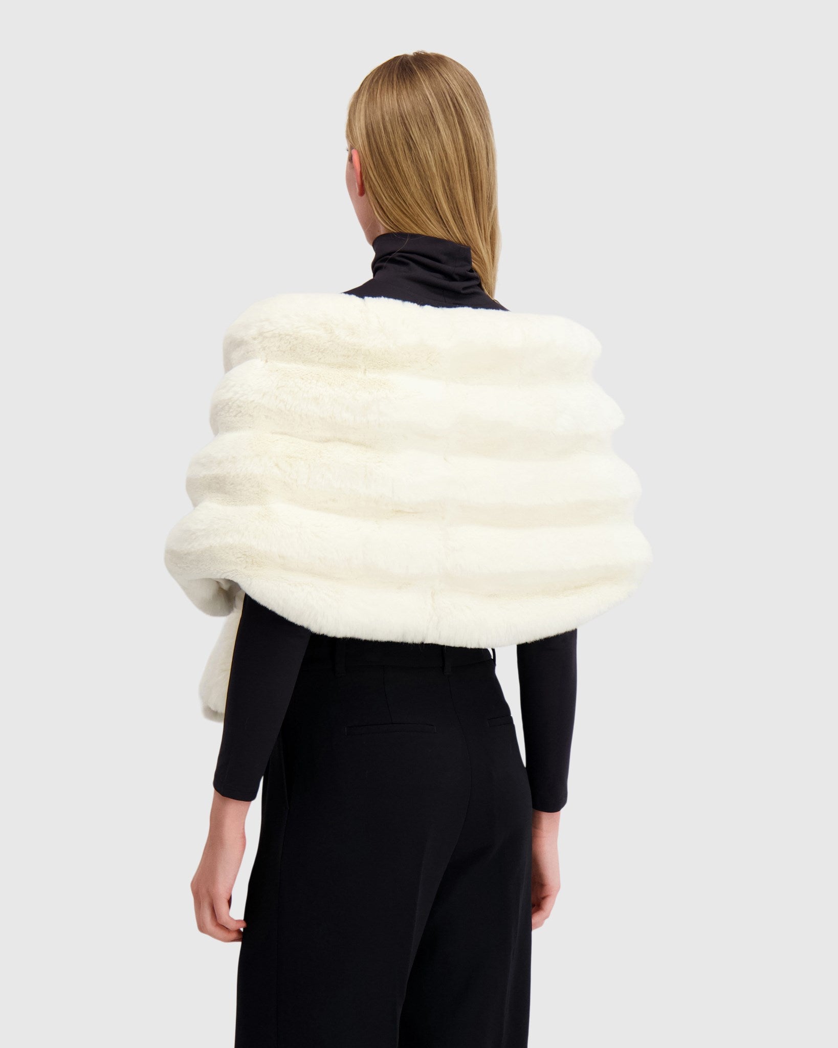 FUR-FREE CHINCHILLA (FAUX FUR) STOLE