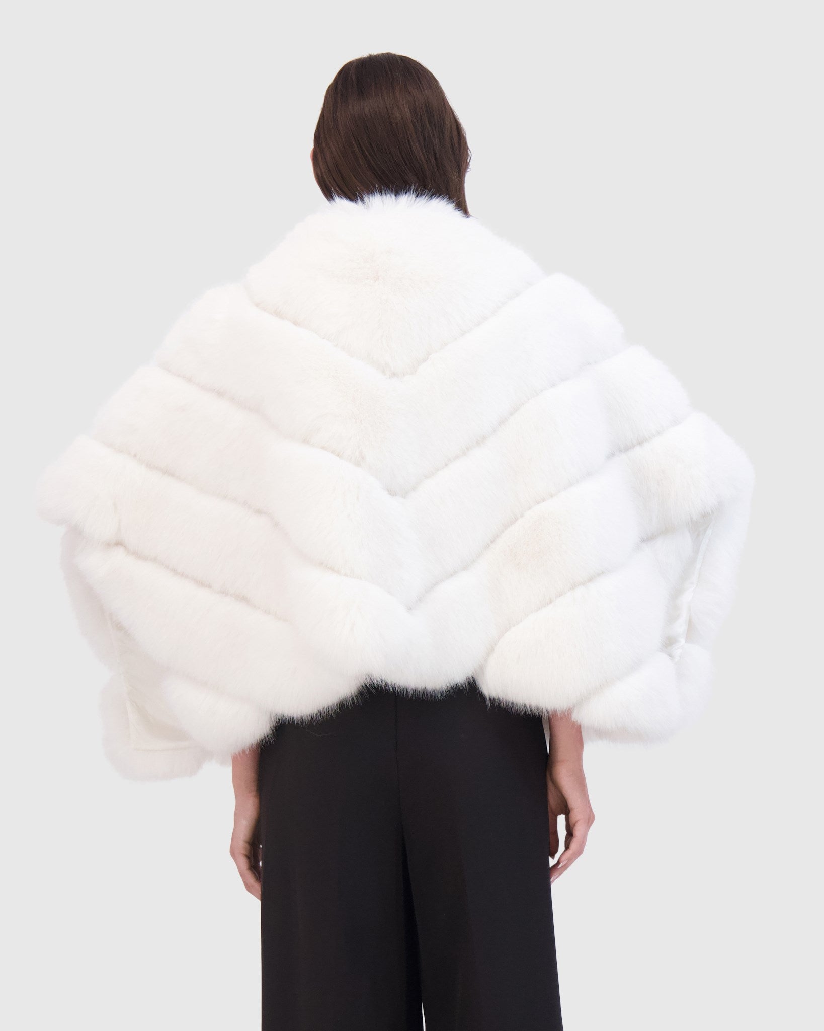 FUR-FREE FOX (FAUX FUR) CAPE