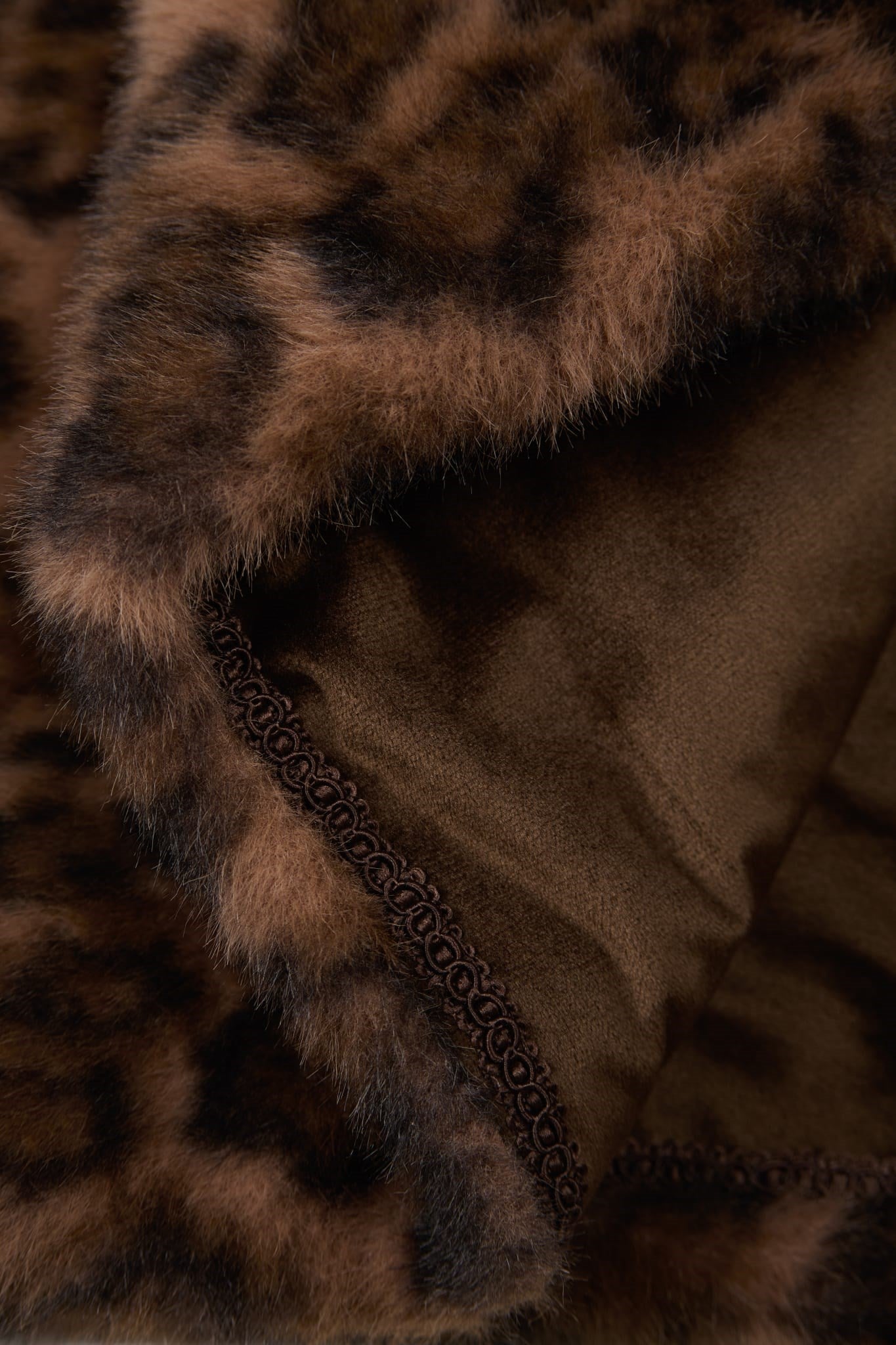 FUR-FREE MINK (FAUX FUR) THROW