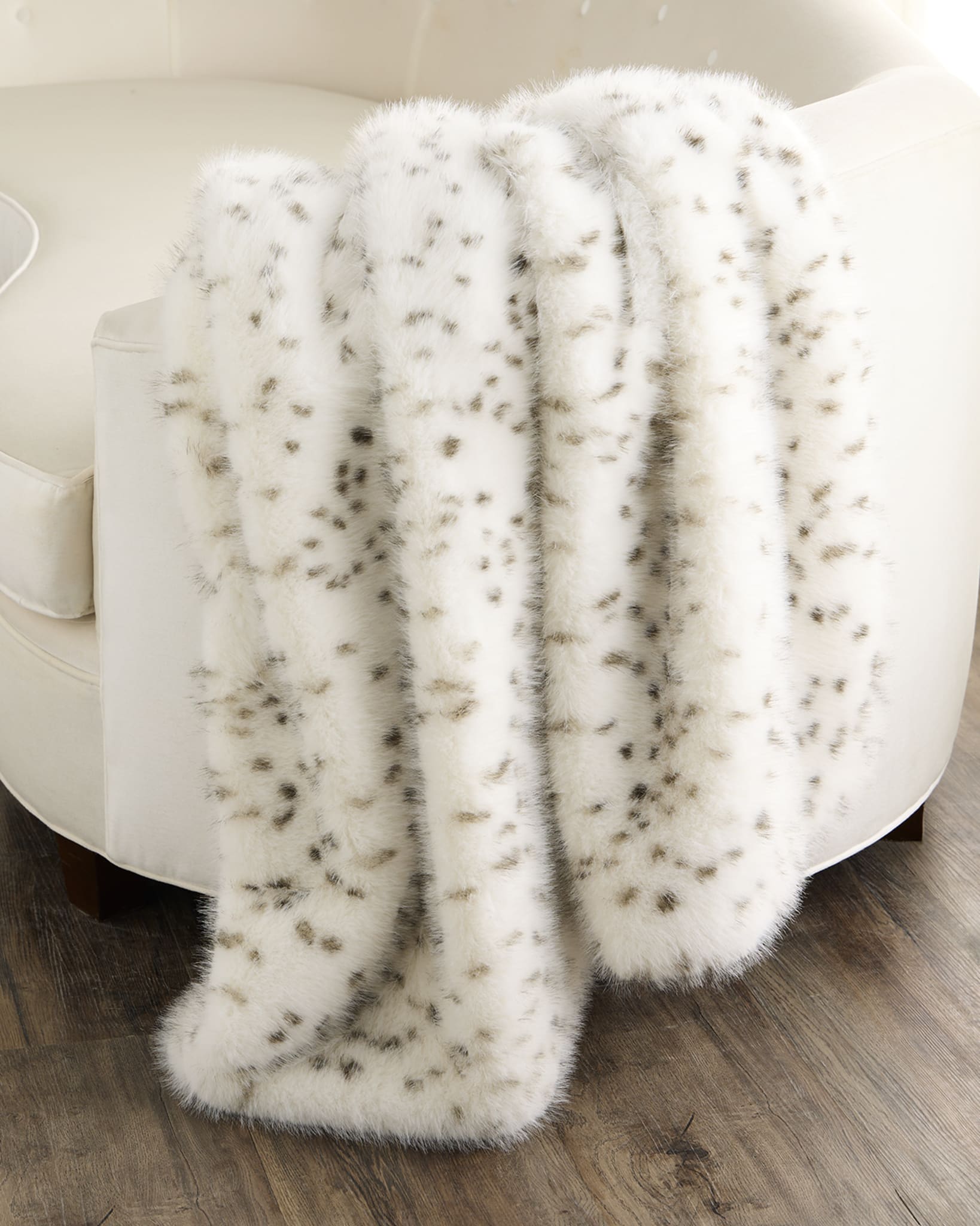 FUR-FREE FOX (FAUX FUR) THROW