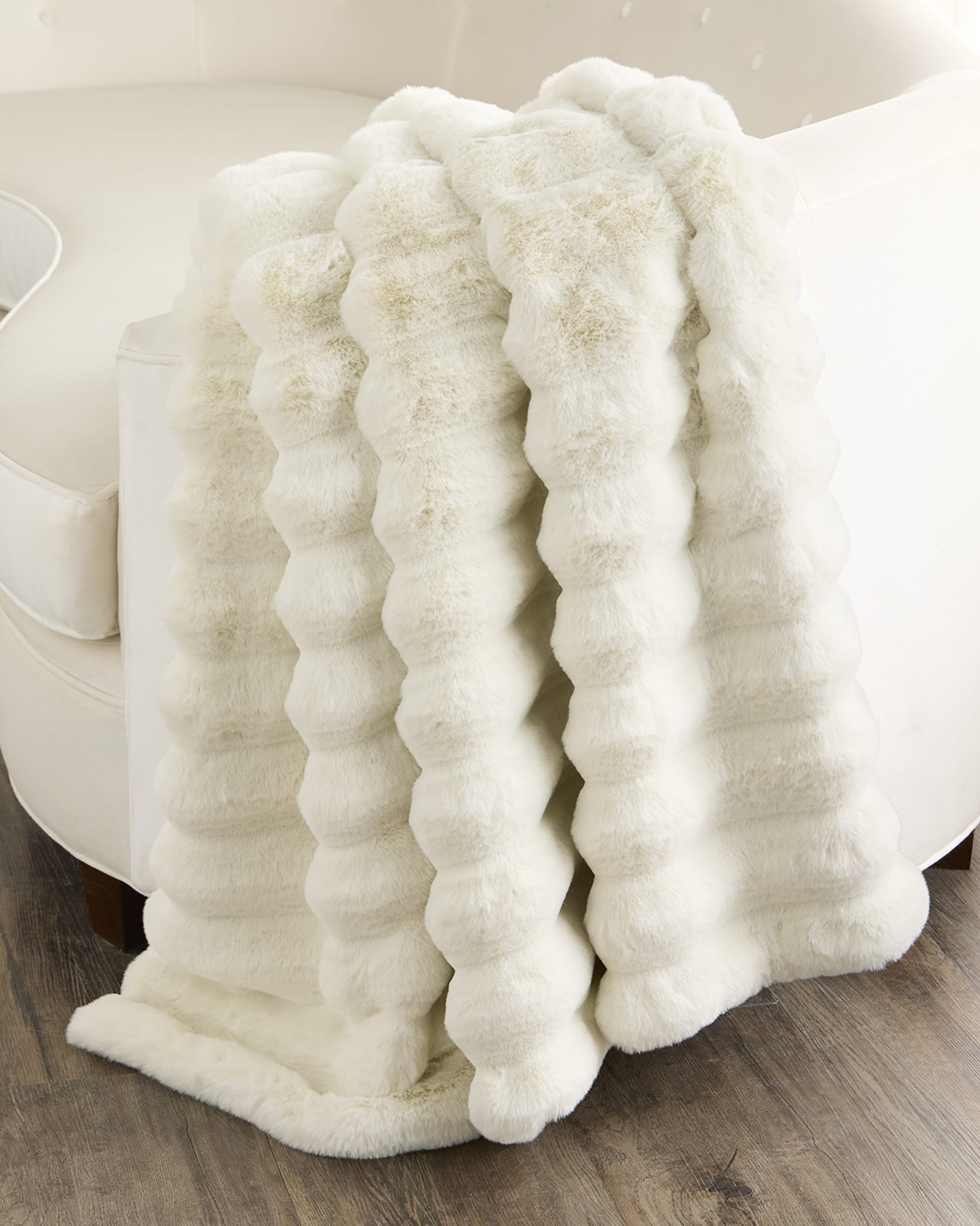 FUR-FREE CHINCHILLA (FAUX FUR) THROW