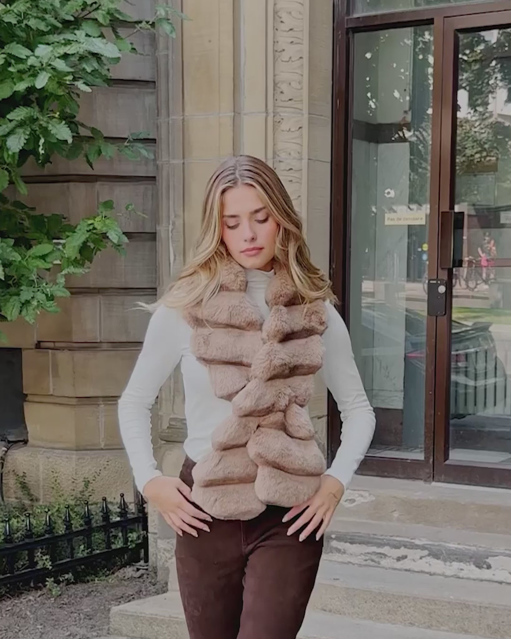 FUR-FREE CHINCHILLA (FAUX FUR) PULL THROUGH SCARF