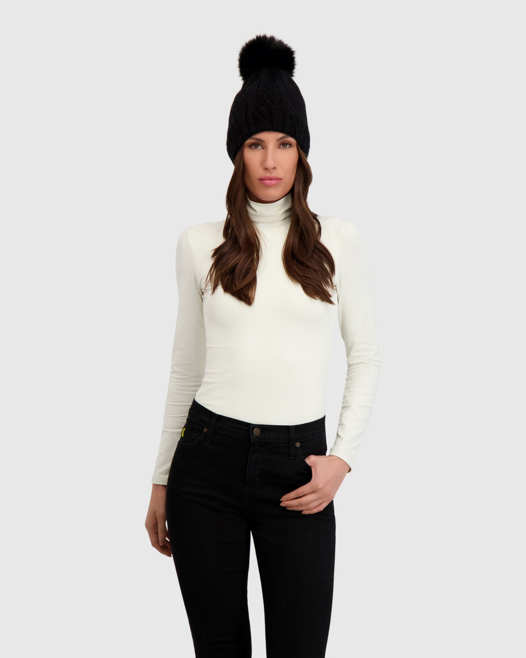 KNIT BEANIE HAT WITH FUR-FREE FOX (FAUX FUR) POMPOM - BLACK/BLACK