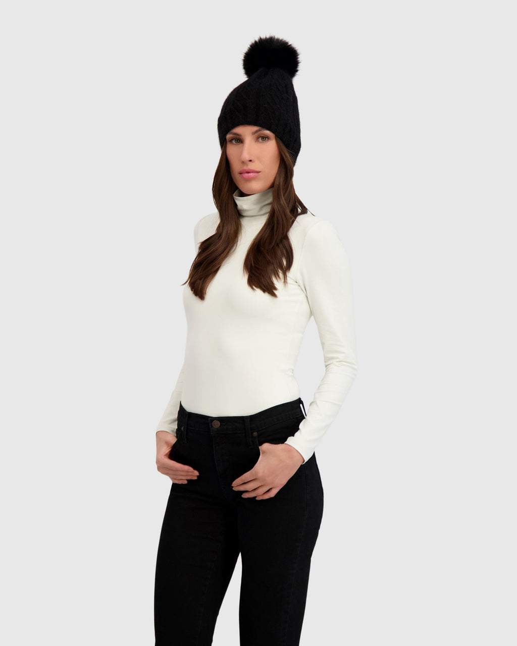 KNIT BEANIE HAT WITH FUR-FREE FOX (FAUX FUR) POMPOM - BLACK/BLACK