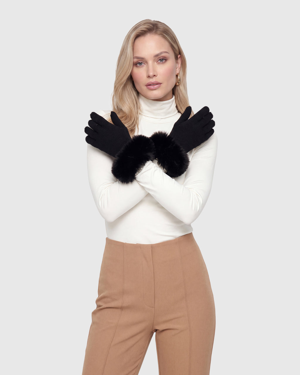 KNIT GLOVES WITH FUR-FREE FOX (FAUX FUR) TRIM