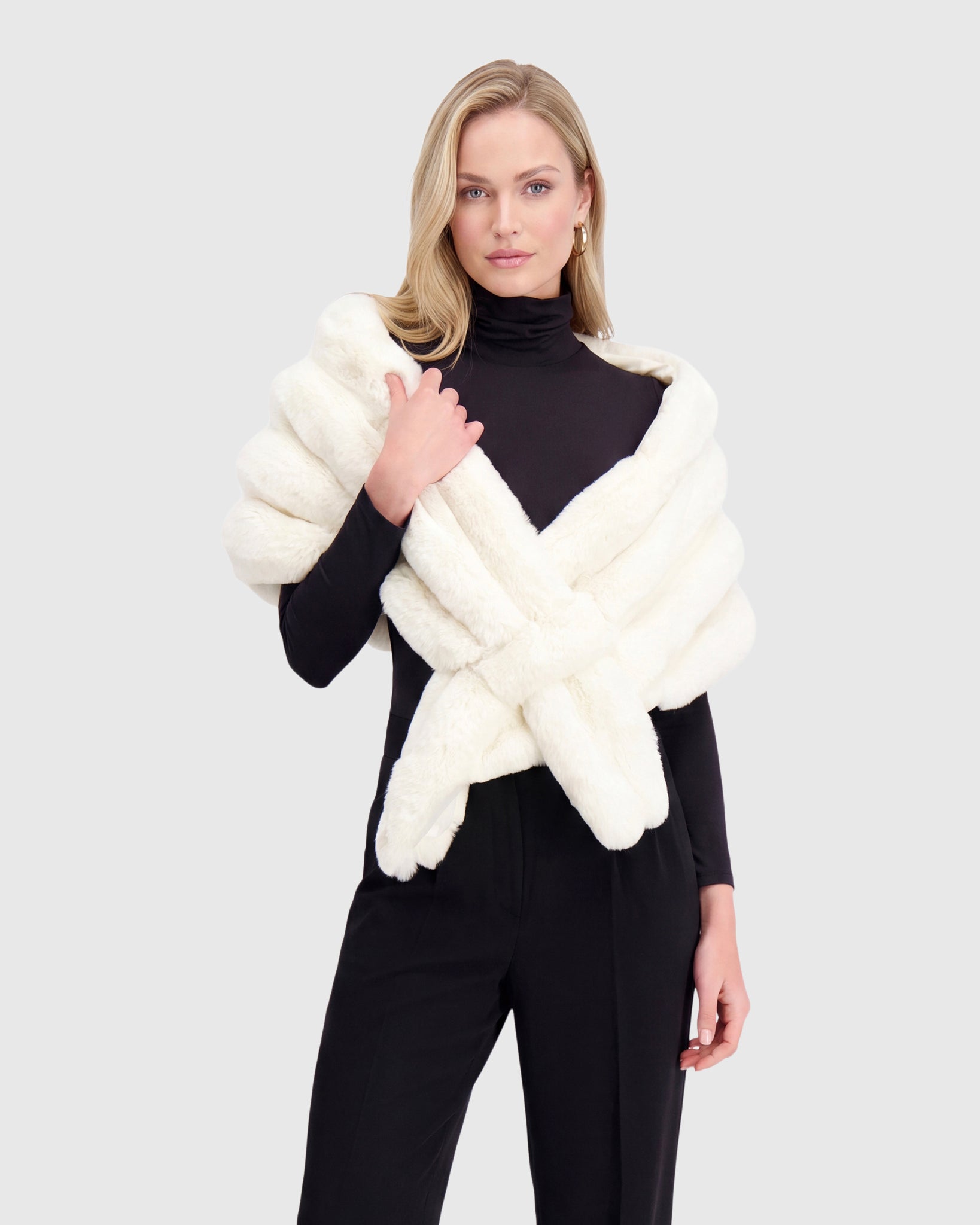 FUR-FREE CHINCHILLA (FAUX FUR) STOLE
