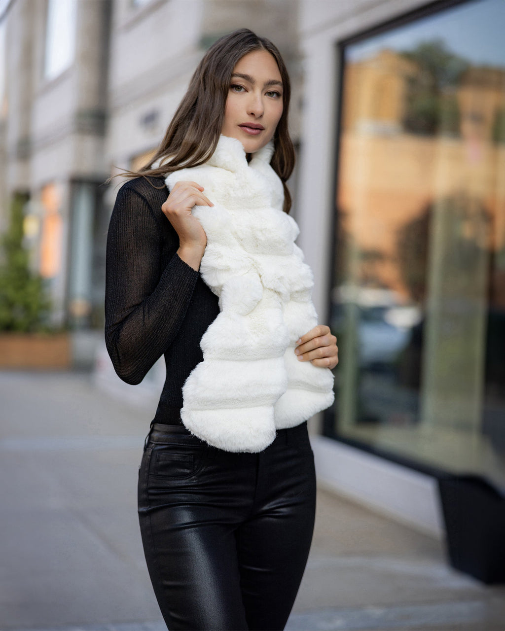 FUR-FREE CHINCHILLA (FAUX FUR) PULL THROUGH SCARF - WHITE CHINCH
