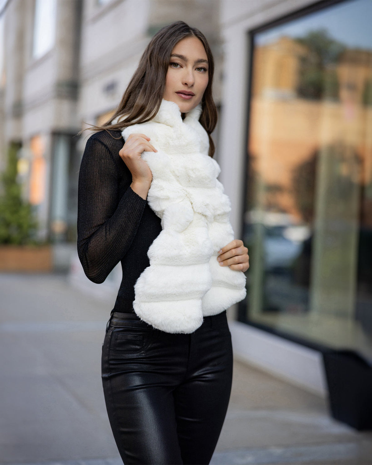 FUR-FREE CHINCHILLA (FAUX FUR) PULL THROUGH SCARF - WHITE CHINCH