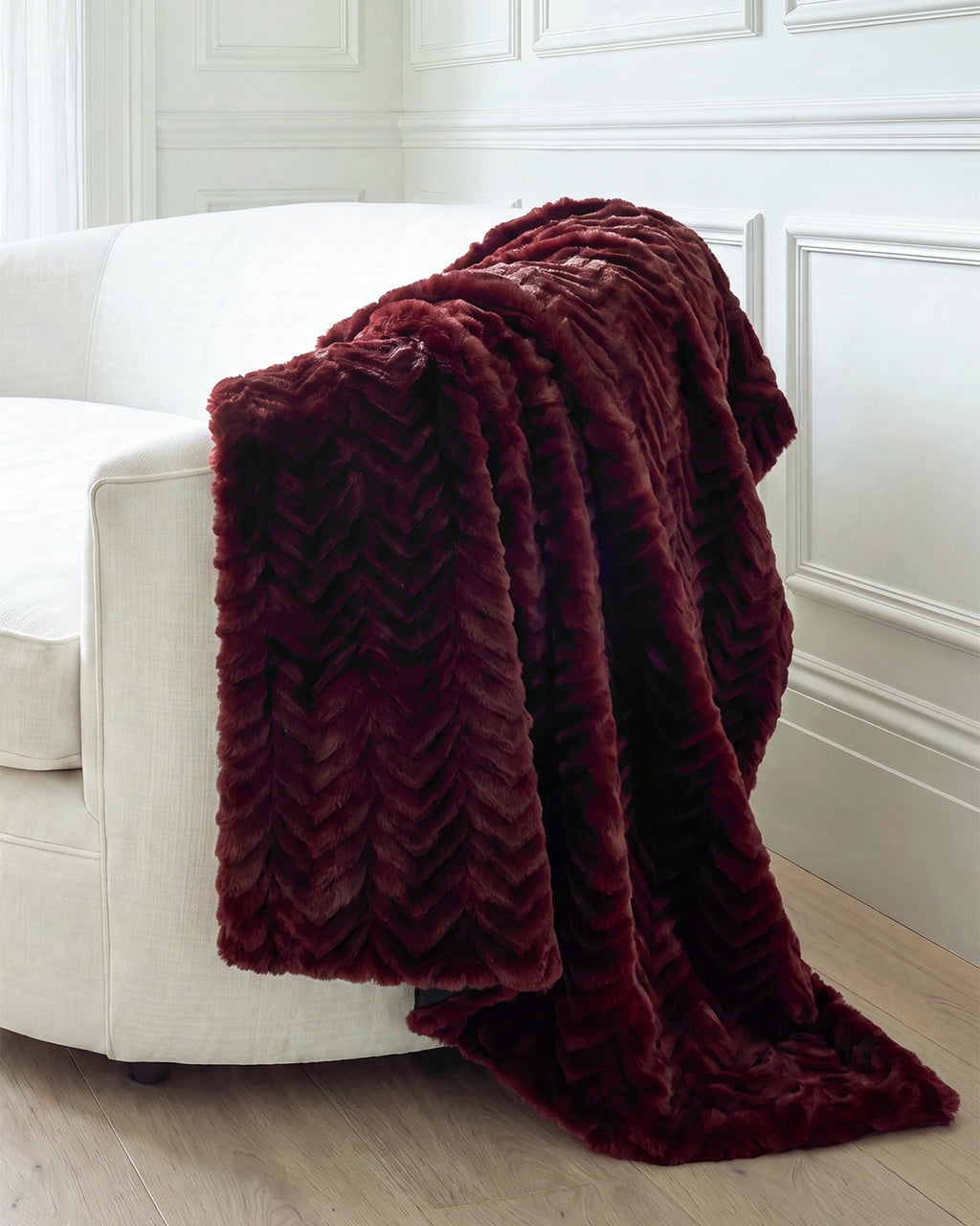 FUR-FREE MINK (FAUX FUR) THROW