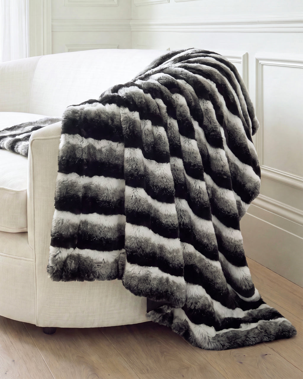 FUR-FREE CHINCHILLA (FAUX FUR) THROW