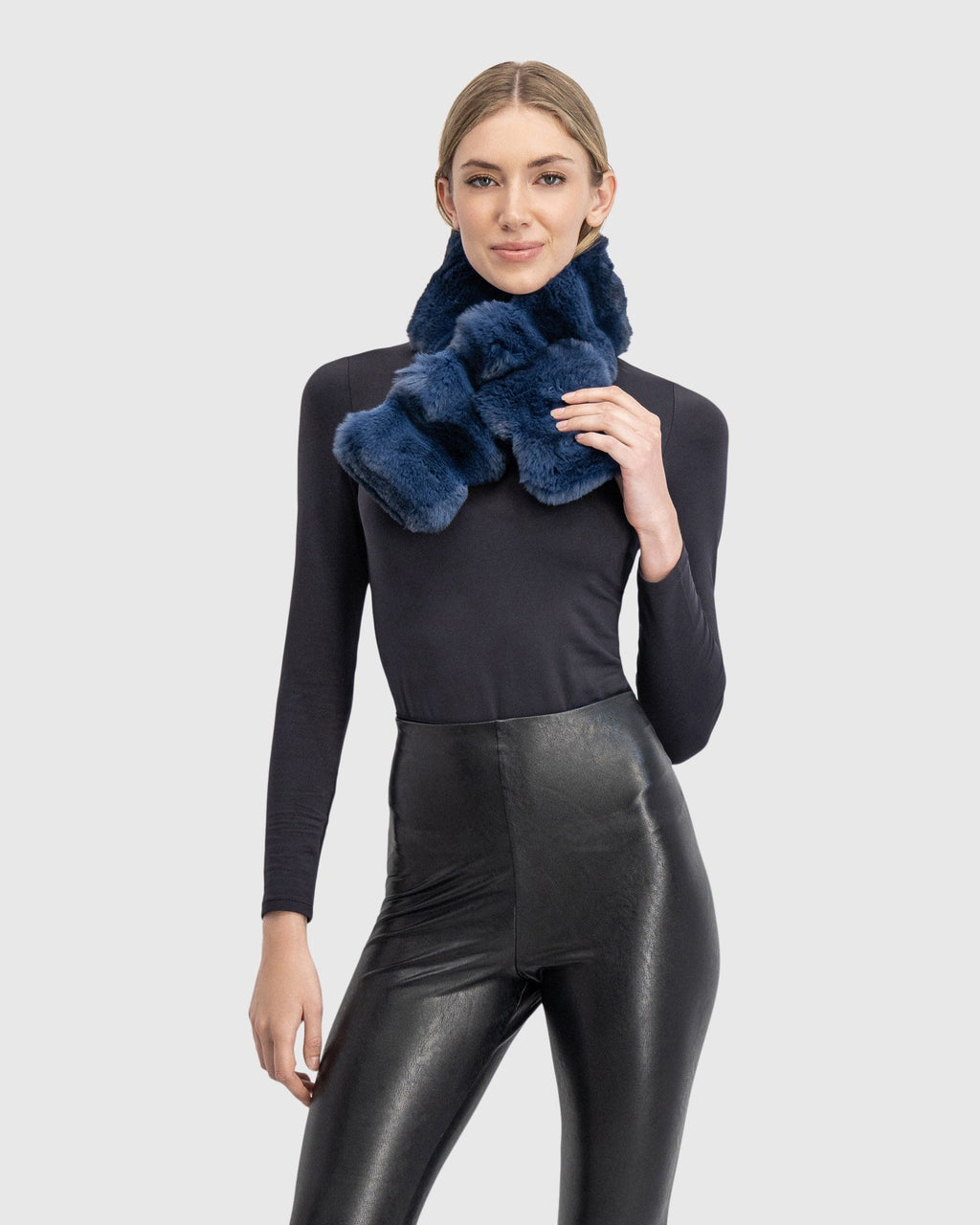 FUR-FREE CHINCHILLA (FAUX FUR) PULL THROUGH SCARF - DARK BLUE CHINCH