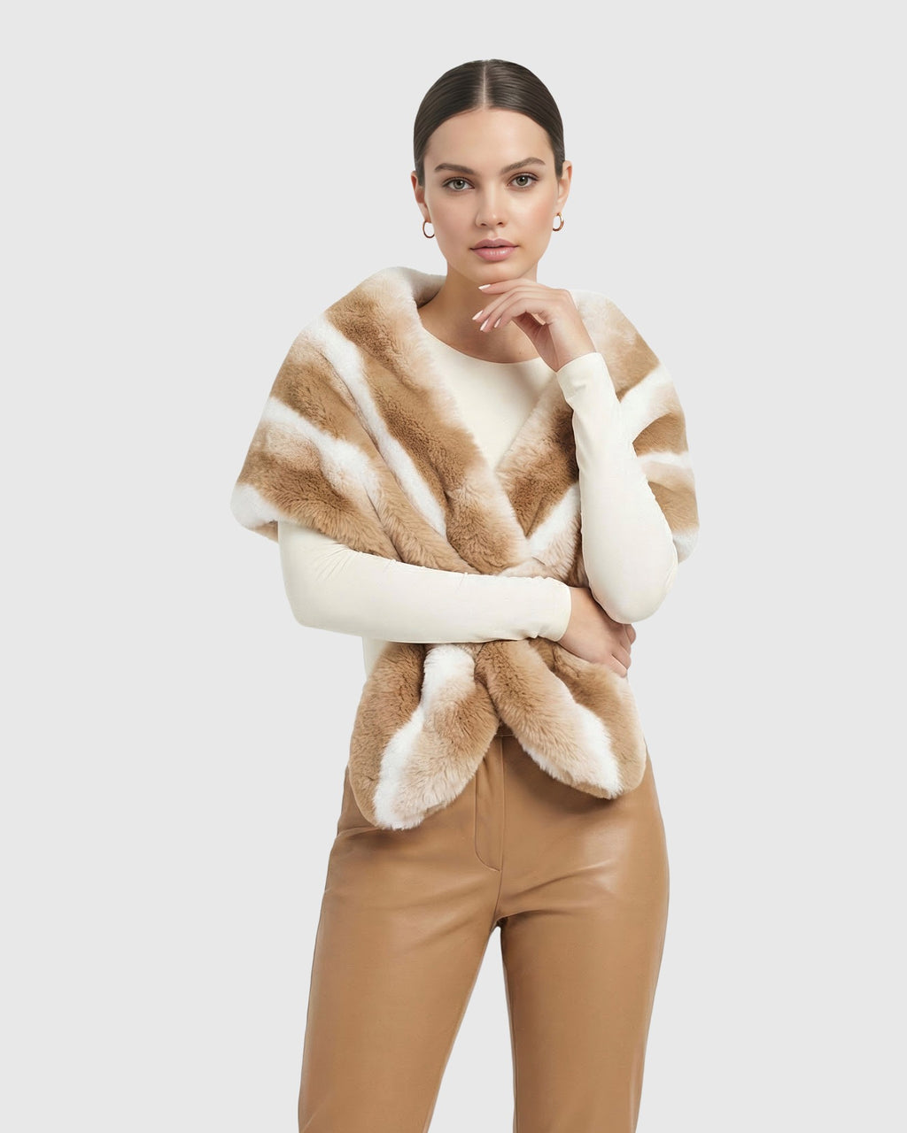 FUR-FREE CHINCHILLA (FAUX FUR) PULL-THROUGH STOLE