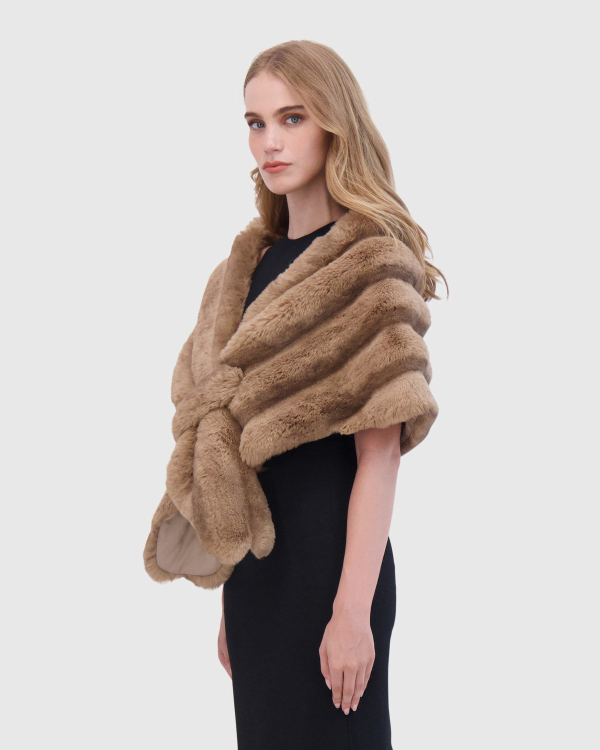 FUR-FREE CHINCHILLA (FAUX FUR) STOLE - CAMEL CHINCH