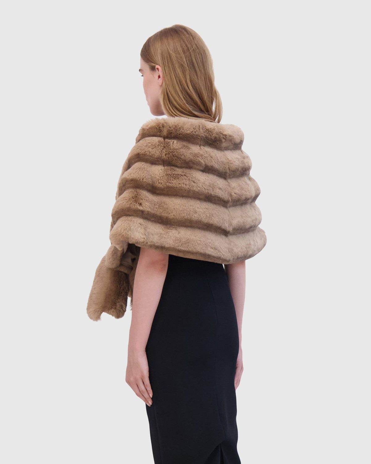 FUR-FREE CHINCHILLA (FAUX FUR) STOLE - CAMEL CHINCH