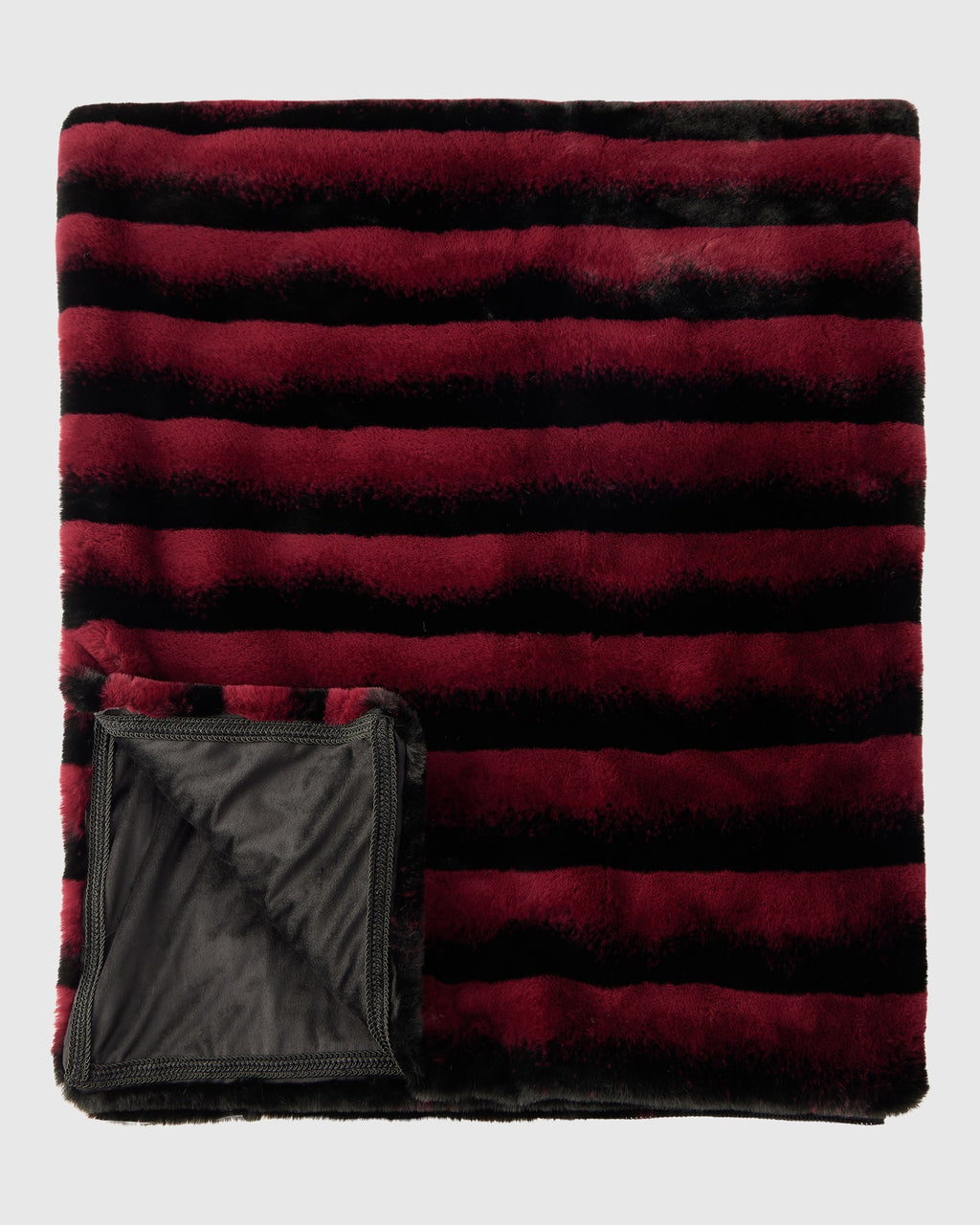 FUR-FREE CHINCHILLA (FAUX FUR) THROW