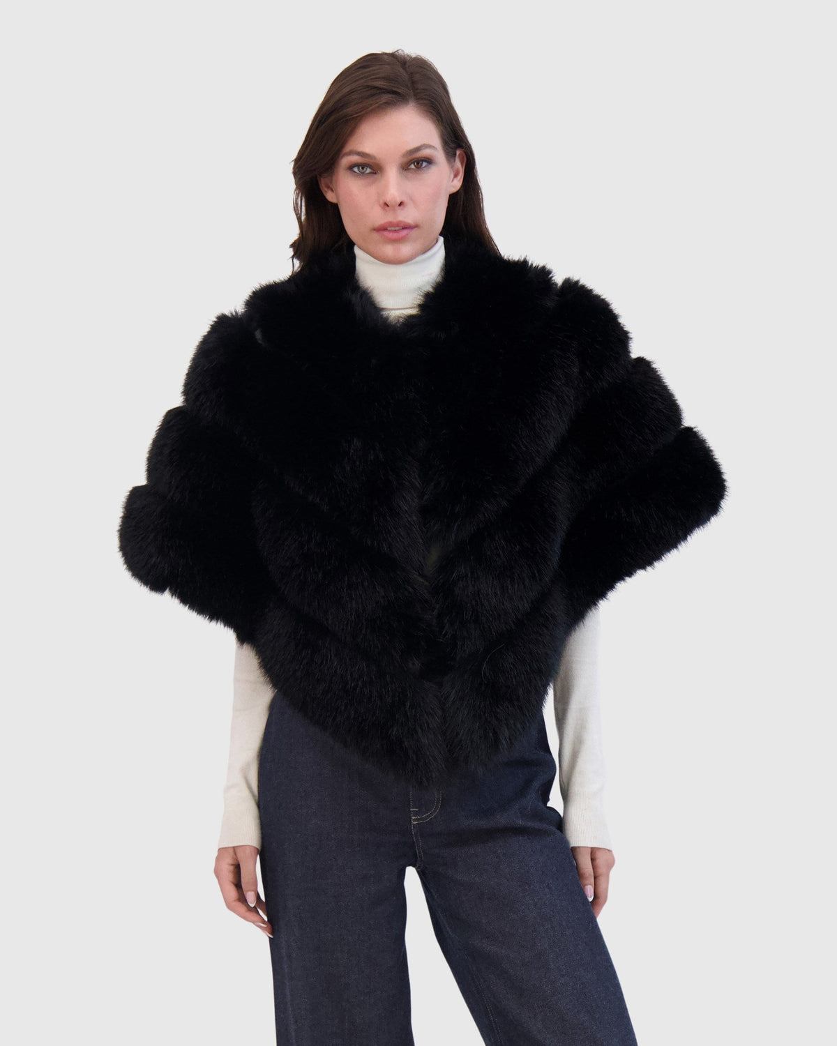 FUR-FREE FOX-LIKE CAPE - BLACK