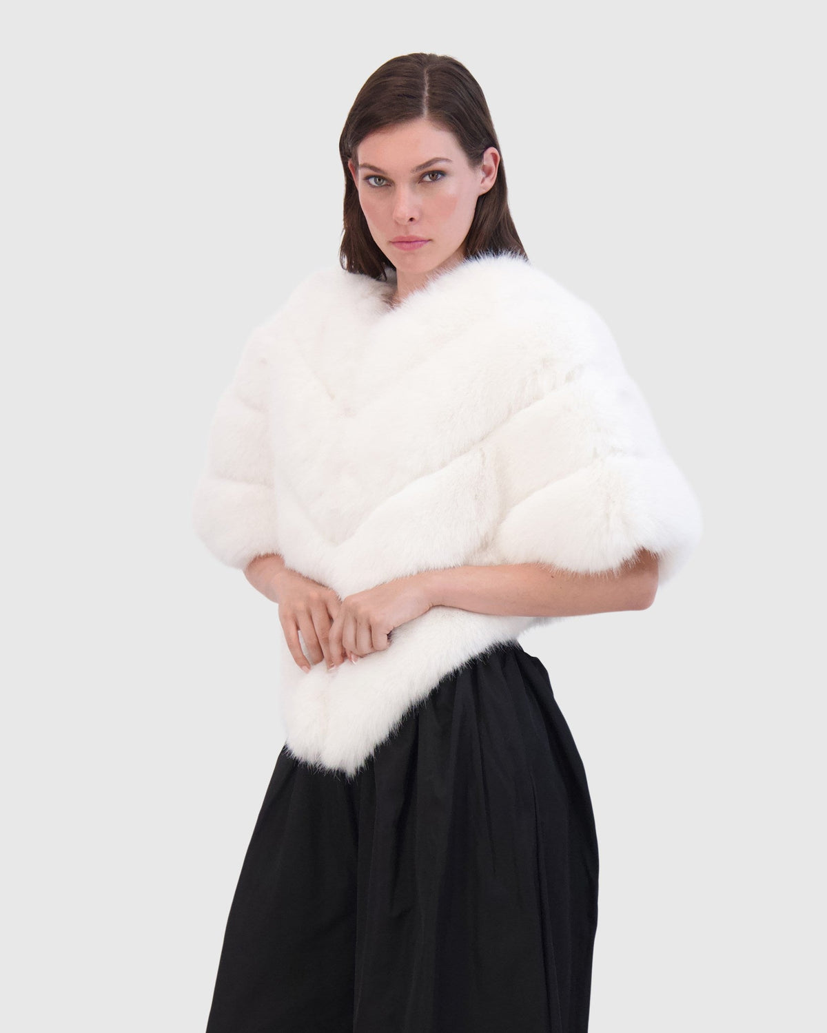 FUR-FREE FOX-LIKE CAPE - WHITE
