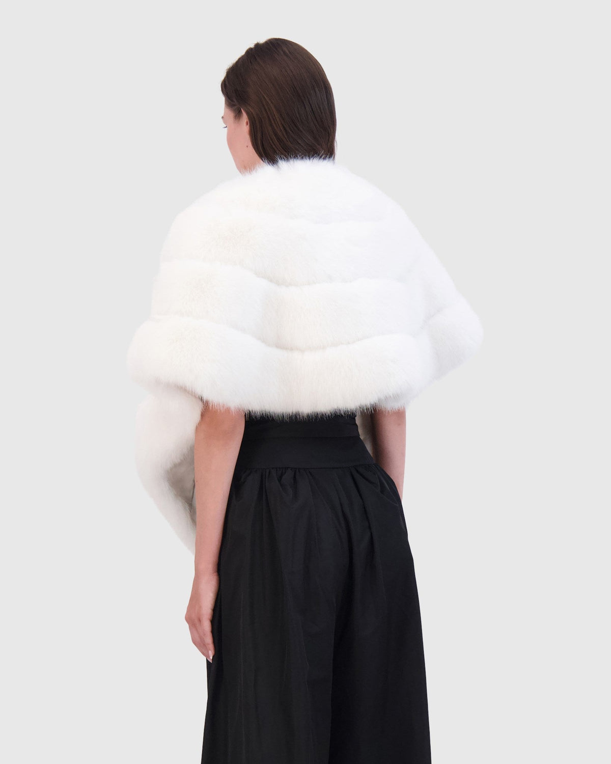 FUR-FREE FOX-LIKE CAPE - WHITE