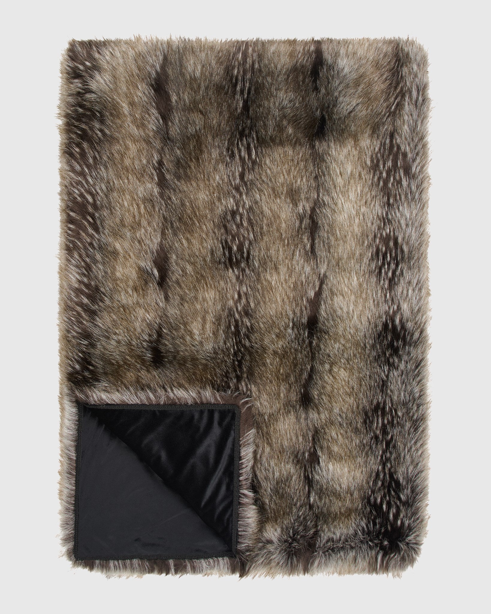 FUR-FREE FOX (FAUX FUR) THROW