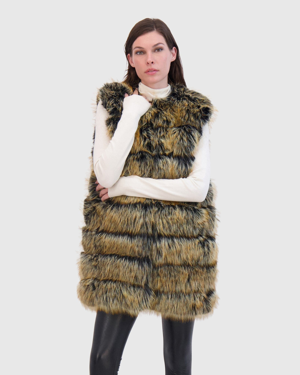 FUR-FREE FOX (FAUX FUR) VEST - CROSS