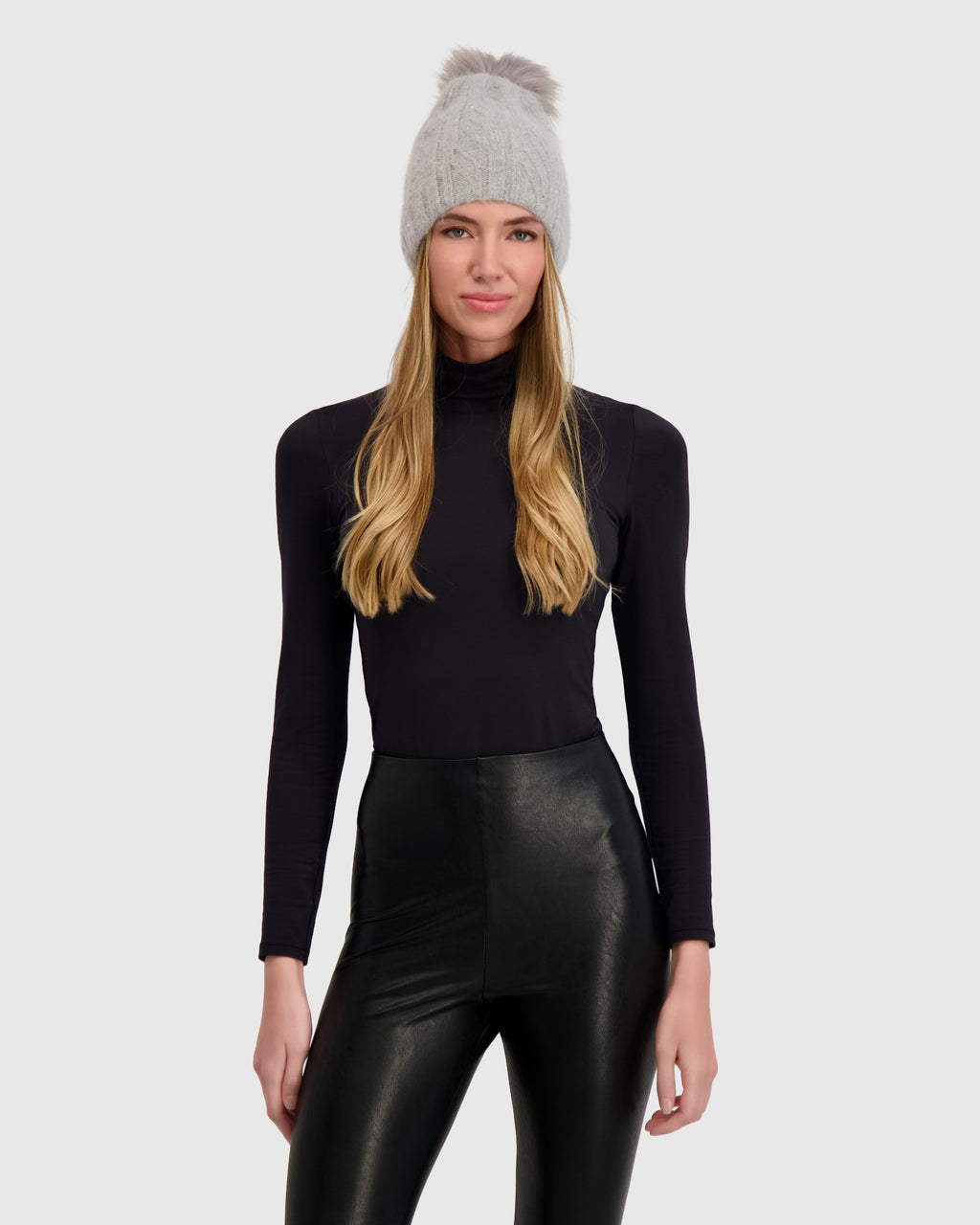 KNIT HAT WITH FUR-FREE FOX (PL) POMPOM