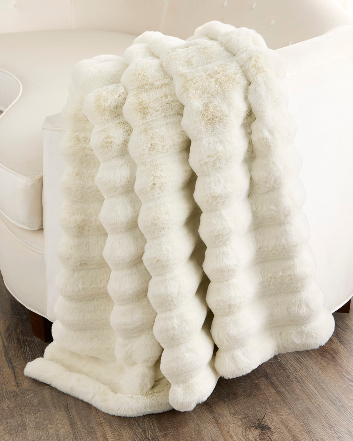 FUR-FREE CHINCHILLA (FAUX FUR) THROW - WHITE CHINCH
