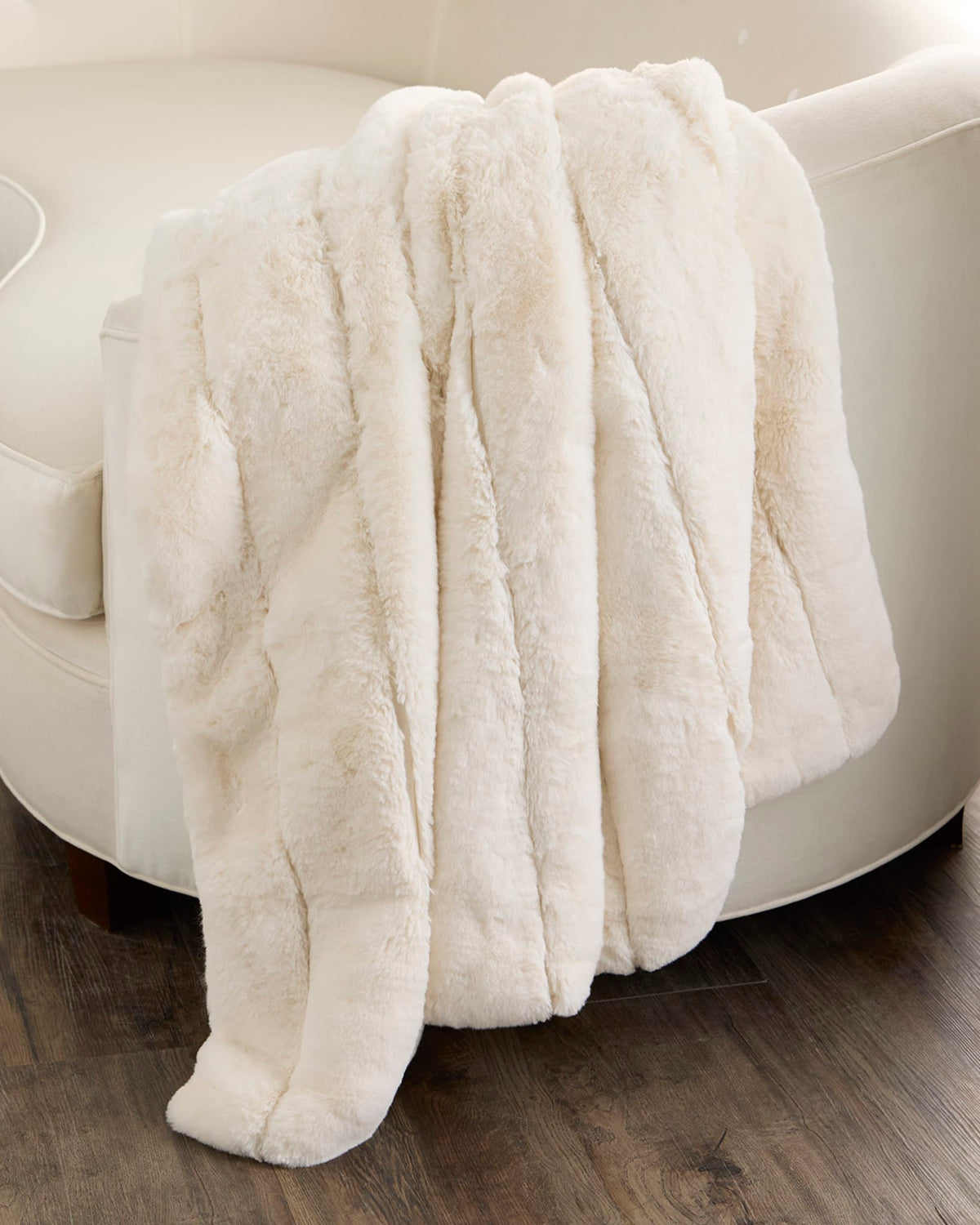 FUR-FREE REX RABBIT (FAUX FUR) THROW