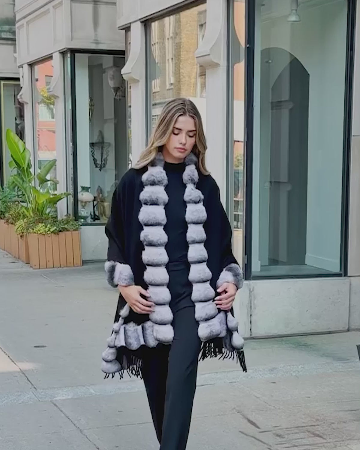 CASHMERE & WOOL BLEND CAPE WITH FUR-FREE CHINCHILLA (FAUX FUR) TRIM) - BLACK/GRAY CHINCH